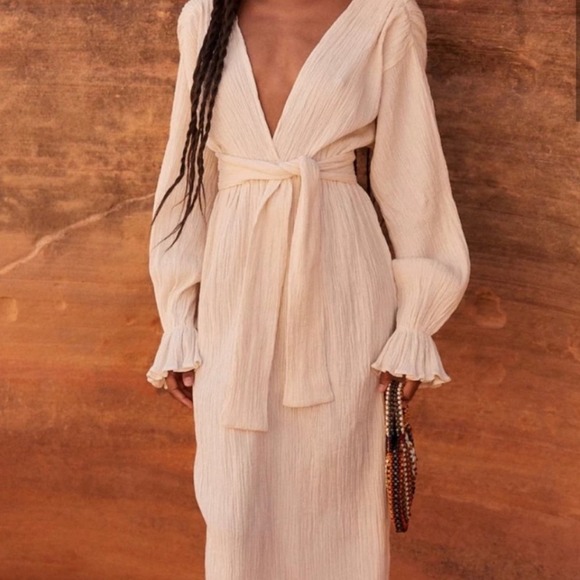 Savannah Morrow Dresses & Skirts - Savannah Morrow The Label Mahria Dress Cream/Off White NWT